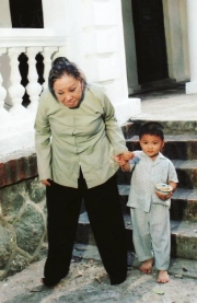 Ha-Phuong-acting-18