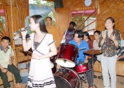 ha-phuong-charity-11