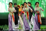 HaPhuong-Sings-16