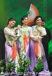 HaPhuong-Singer-Viet-Nam-10